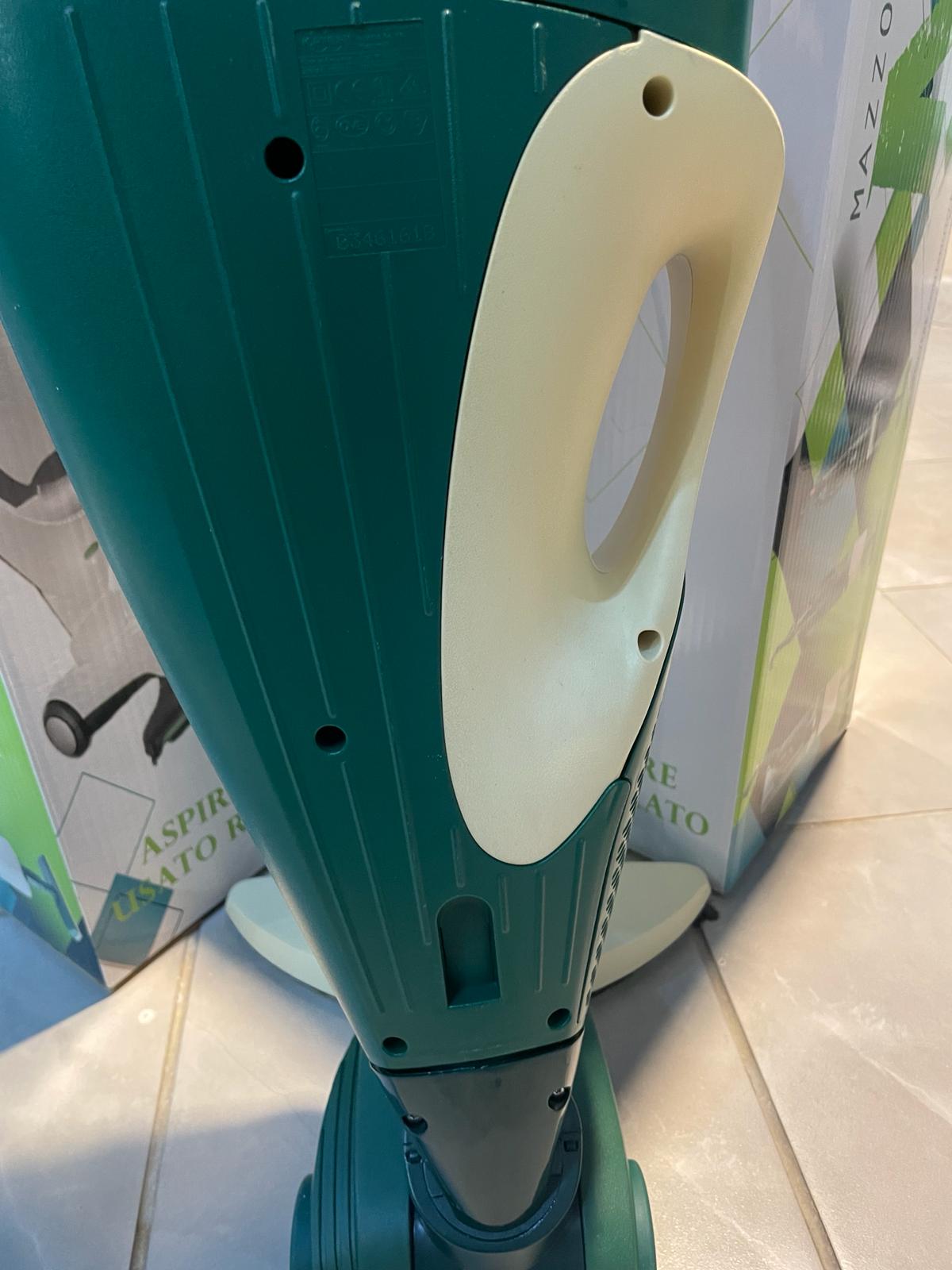 Aspiratore Folletto vk135 Rigenerato