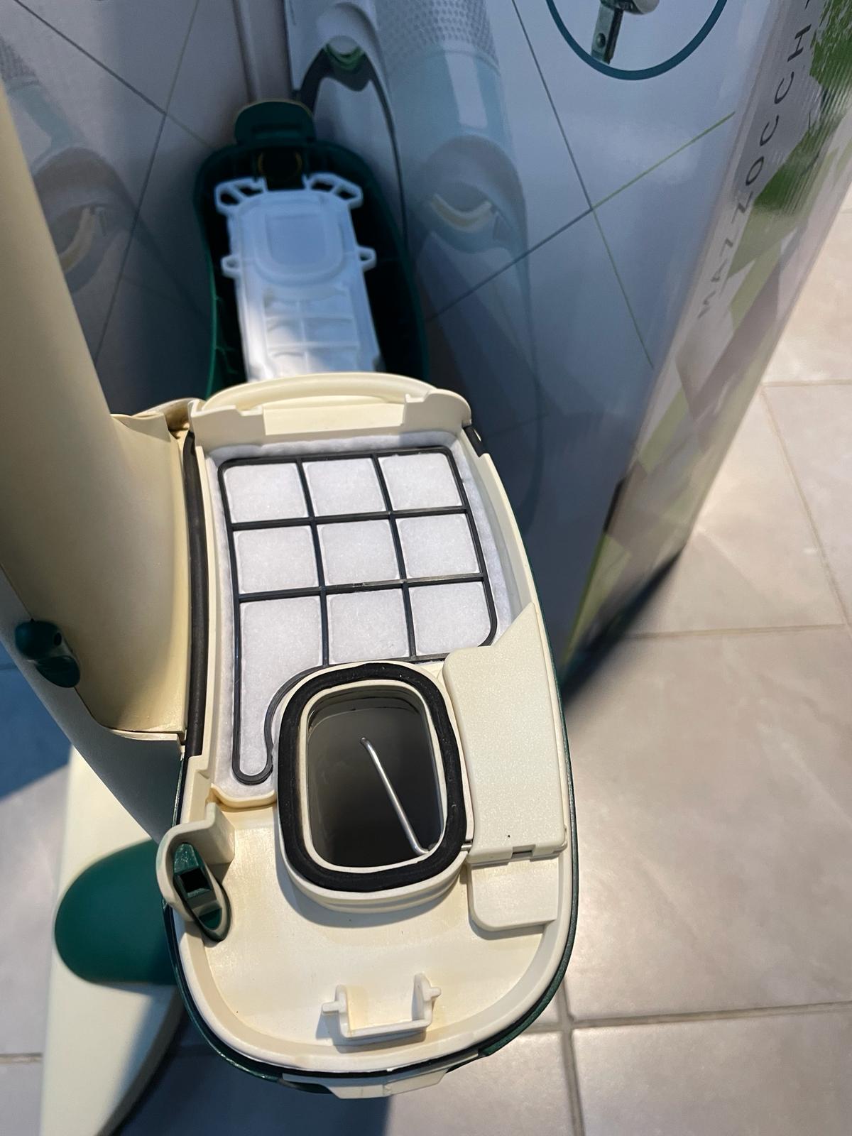 Aspiratore Folletto vk135 Rigenerato