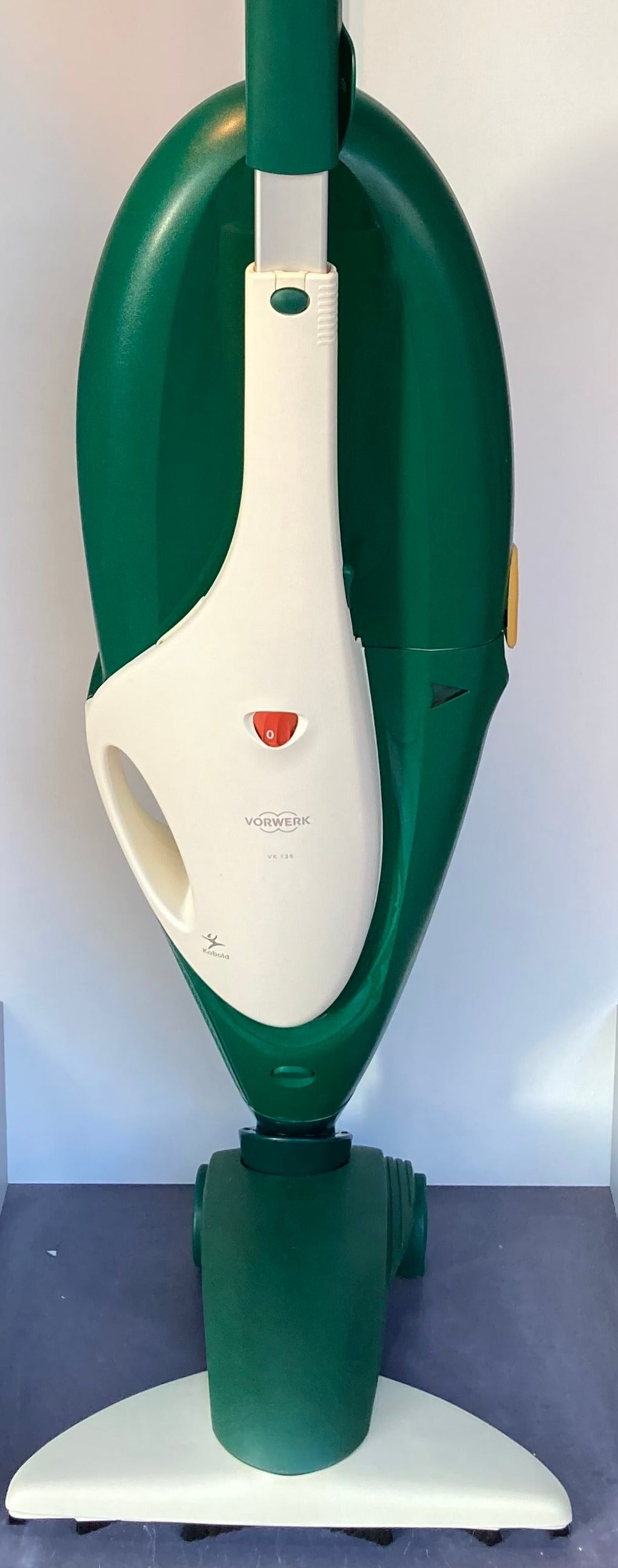 Aspiratore Folletto vk135 Rigenerato