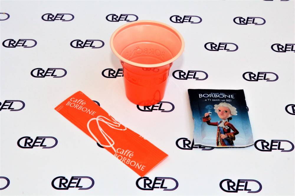 Confezione Da 100 Bicchieri Palette E Zucchero Borbone